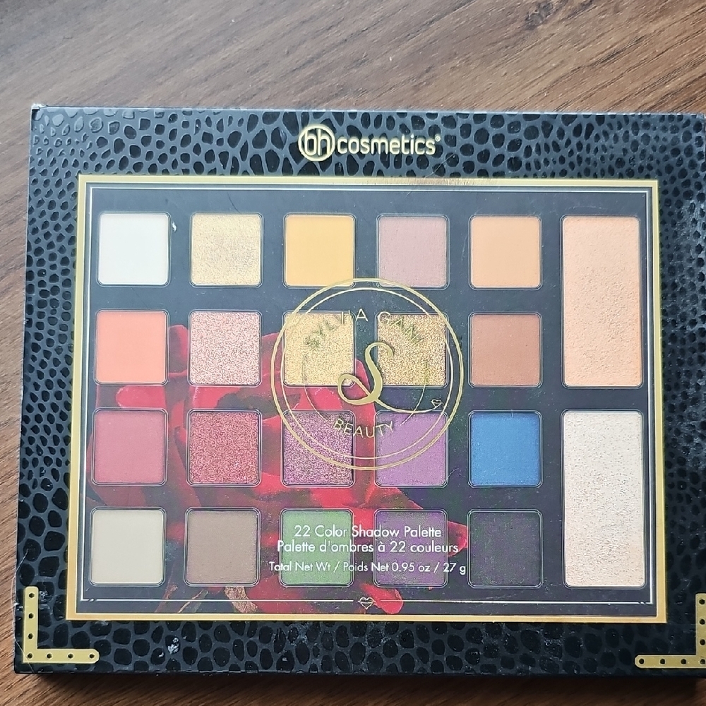 New Sylvia Gani BH Cosmetics 22-Color Eyeshadow Palette With 2 Highlighters